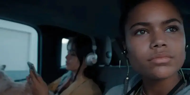 Hlavní postava Jude ze seriálu Resident Evil: Lék Netflix 2022