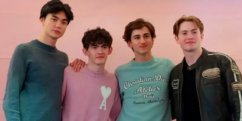 Hlavní hrdinové seriálu Srderváči 2