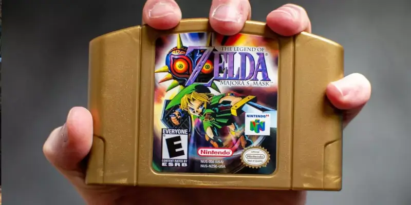 Zlatá herní castridge hry Zelda Majoras Mask.