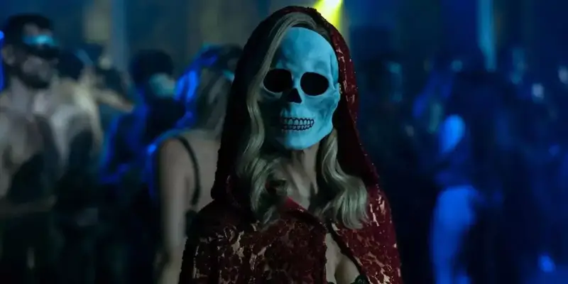 Horor na Netflixu Pád domu Usherů hlavní hrdina